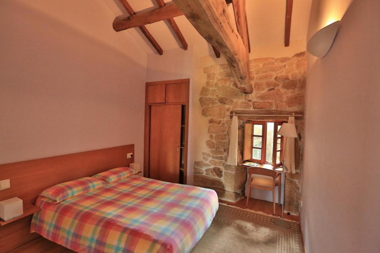 Maison d'hôtes A Casa Da Eira à Cerreda Chambre photo